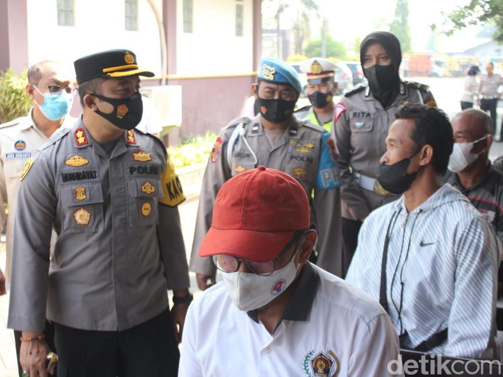 Warga Bisa Bayar Pajak Sekaligus Vaksin di Samsat Jombang